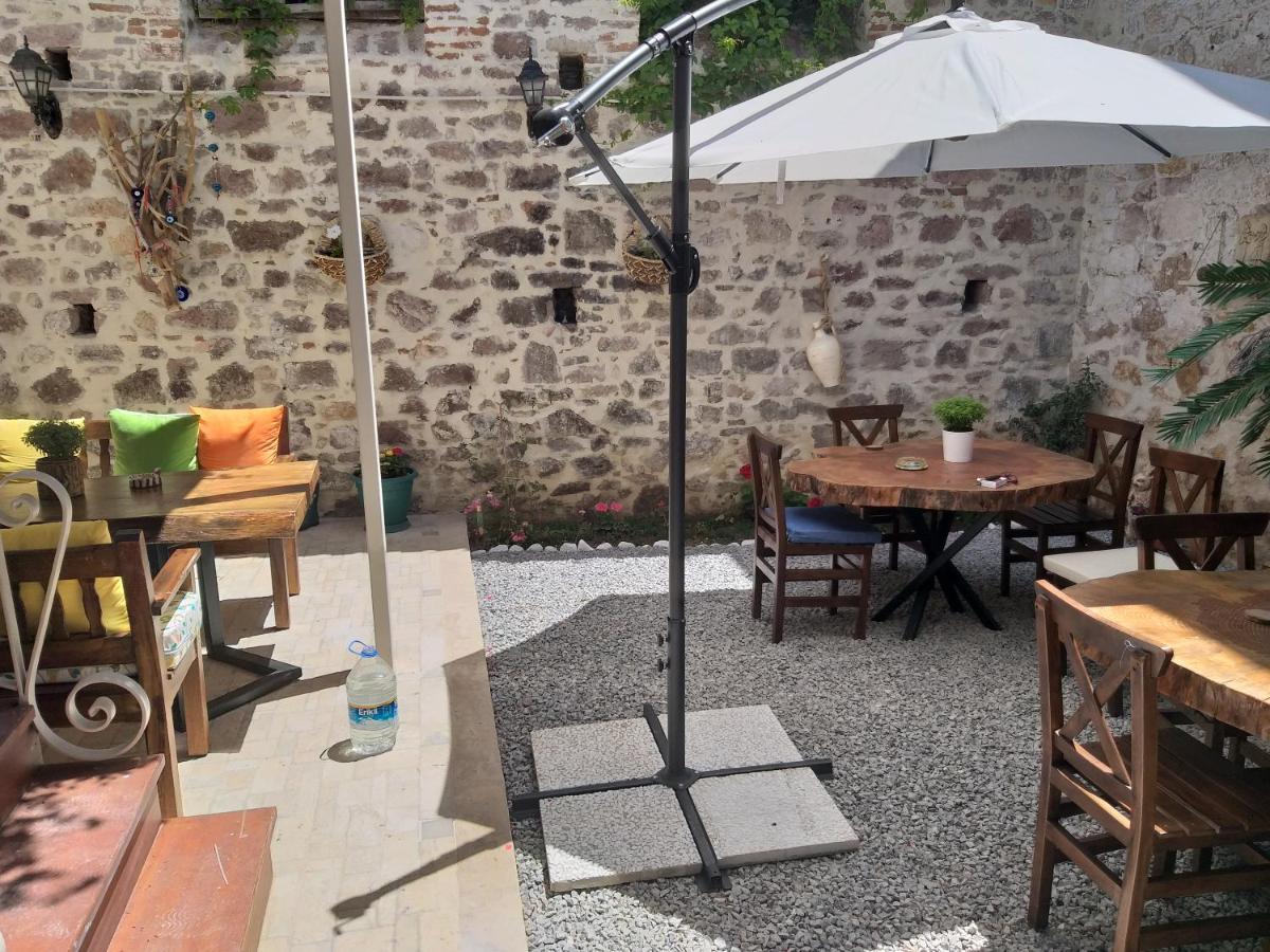 Gizemli Konak Ayvalik Ngoại thất bức ảnh