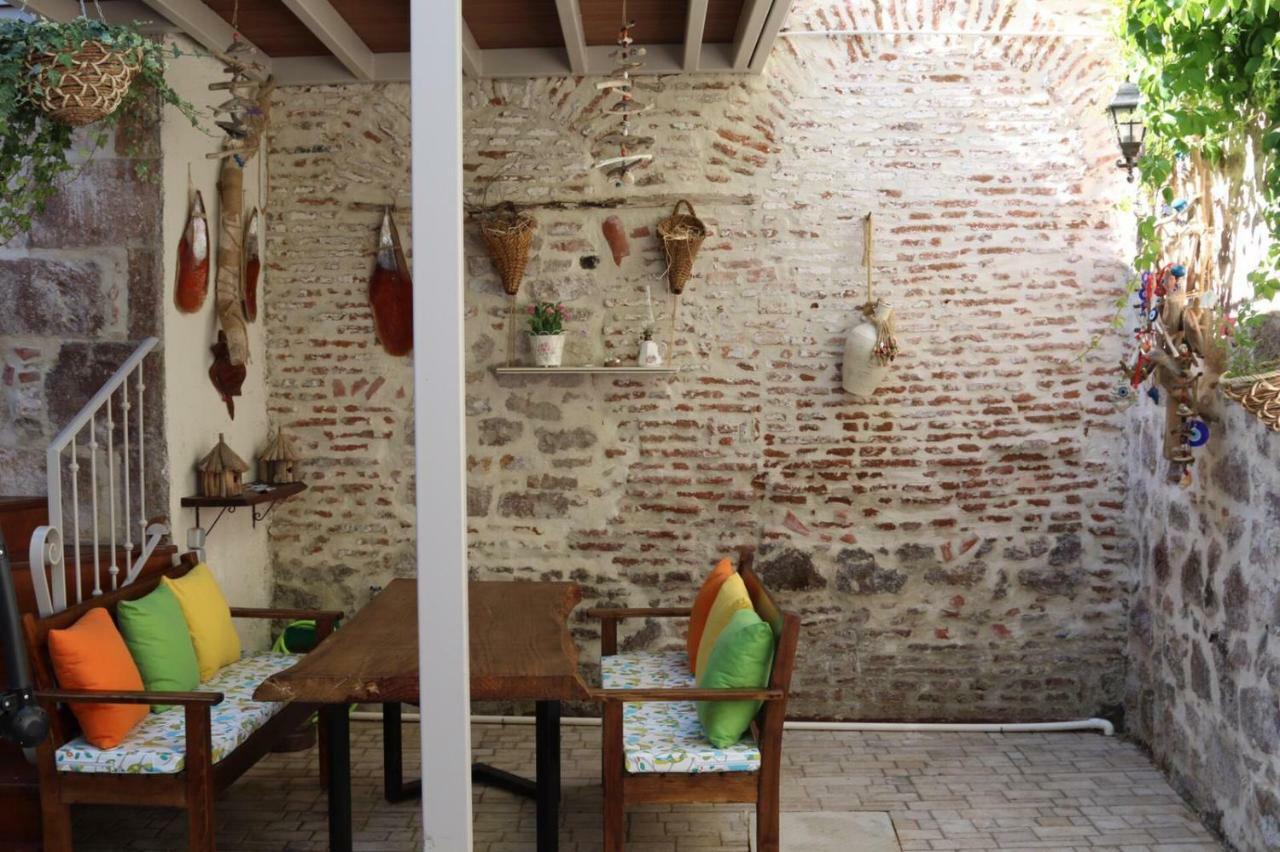 Gizemli Konak Ayvalik Ngoại thất bức ảnh