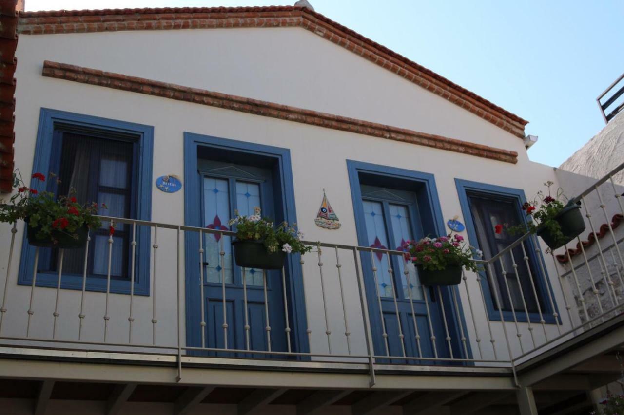 Gizemli Konak Ayvalik Ngoại thất bức ảnh