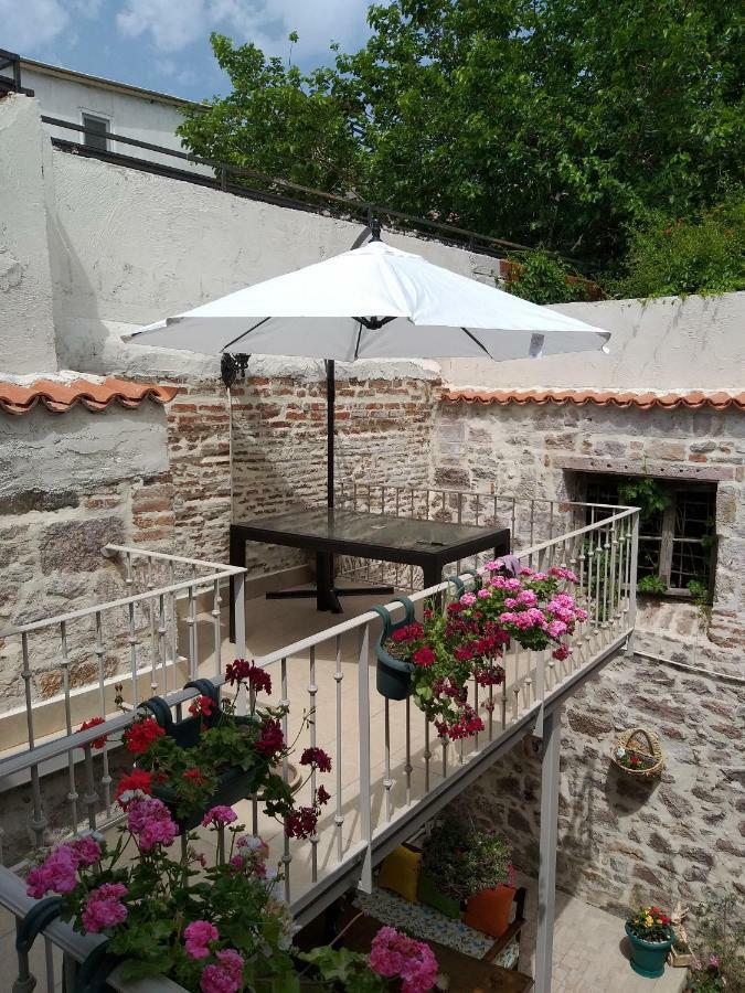 Gizemli Konak Ayvalik Ngoại thất bức ảnh